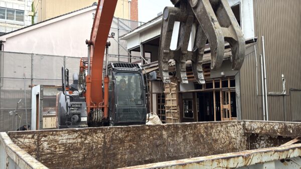 「ACE 2026を駆け抜ける。」｜富山で解体工事ならACEにお任せ！